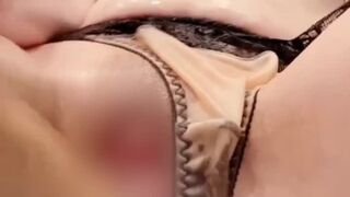 OL style ♡ Oil masturbation ♡ Bag angle squirting ♡