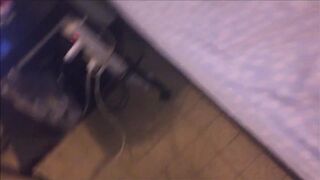 463 (03) - Lingerie en satin, culottes, jarretelles, talons, bas - Baise et anulingus