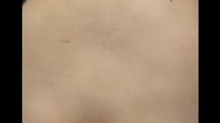 【個人撮影】我慢できずシャワーの後洗面所をびちょびちょにしちゃった///