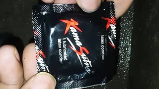 Indian Hot Boy Condam Laga Ke Lund ko Hilaya