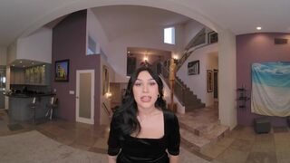 Let Alexa Chains Unleash Her Inner Seductress On You Tonight