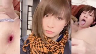 日本の男の娘が、ぽっかりと開いたアナルに、大きなディルドを入れてオナニーします。