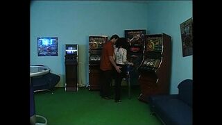 Vintage Porn with Beautiful MILF Ass Fucked and Cumshot in Mouth by a Big Cock