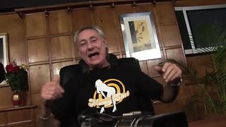 Old and young pussy fucking big cock sucking threesome party