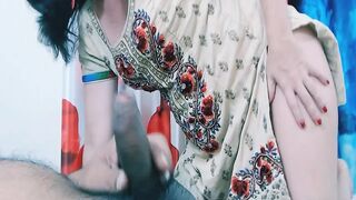 Hot Married Milf Rolls Her Eyes In Pleasure at Bbc.