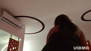 Mi novia poniéndose creativa