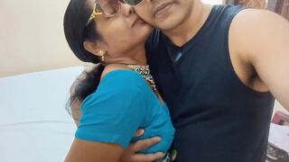 Indian Hot Bhabhi Playing with Big Cock and Hardcore Sex Inside Pussy and Get Creampied