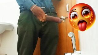 Today in the office toilet, I spit on my cock, masturbated and ejaculated. ( lltstr52 )