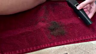 Gorgeous MILF shaves her hairy pussy for the 1st time in over a year!perfect pussy