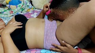 Rica mamada de clítoris a mexicana y semen dentro de su coño