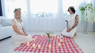 Balls Deep Dripping Creampie for Stepmommy During Breeding Session