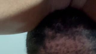 Me encanta como este cabron dominicano me saca mi lechita