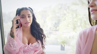 Interracial Gangbang with Rossavaxx and Yasminakhan Being Drilled by Two Bbcs and Three Huge White Cocks