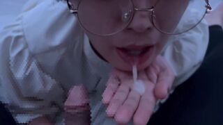 エロい鼻コキとノーハンドフェラも使いこなすメガネの変態彼女♡ cum in mouth glasses