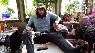 Kennie Jai Jerks off in Winter Hat!