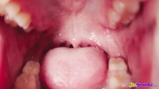 Julia James Hard Deepthroat