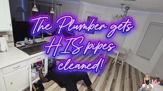 MILF Gets Her Pipes Cleaned by BBC Plumber