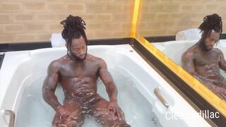 The Cuckold Wanted to See His Wife Fucking with the Black of the Big Cock