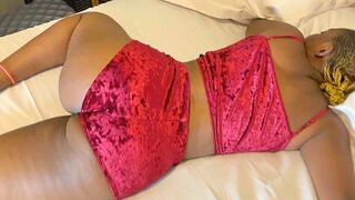 I Found My Sexy Stepdaughter in Her Bed. From Sweet Cunnilingus to Hard Pounding