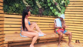 Muscle Mommy Dick Down