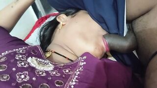 Desi village girl indian bhabhi ke Ghar per cudai ka MMS